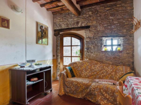  Relaxing Cottage in Convalle with Fenced Garden  Пескалья
